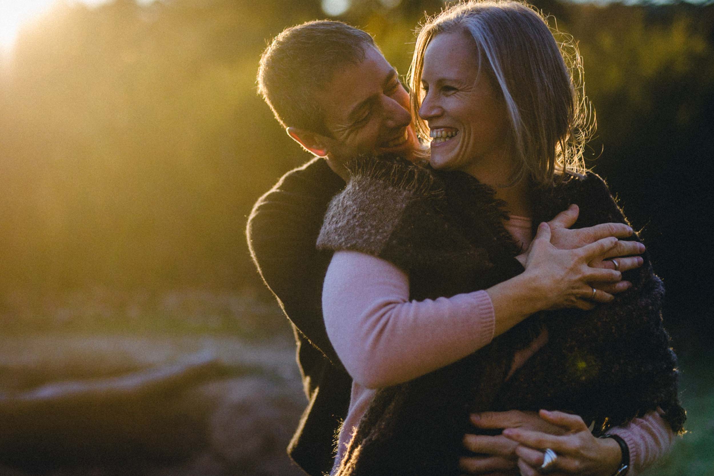 Bild zu Angela & Christoph - Paarshooting in der Wahner Heide