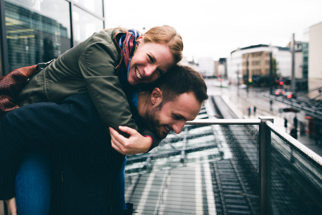 Bild zu Fotografieren im Regen - Lovesession mit Dina und Jan