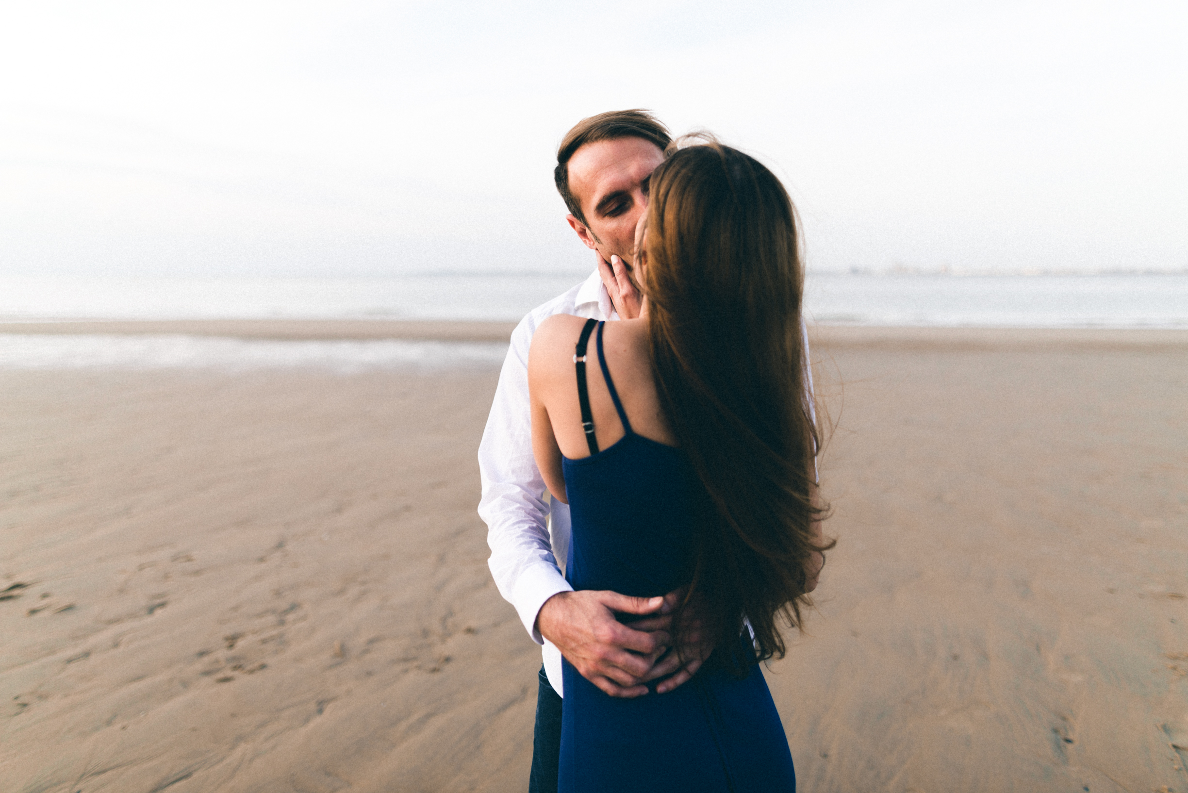 Bild zu Caro & Henning - Paarshooting in Breskens am Meer