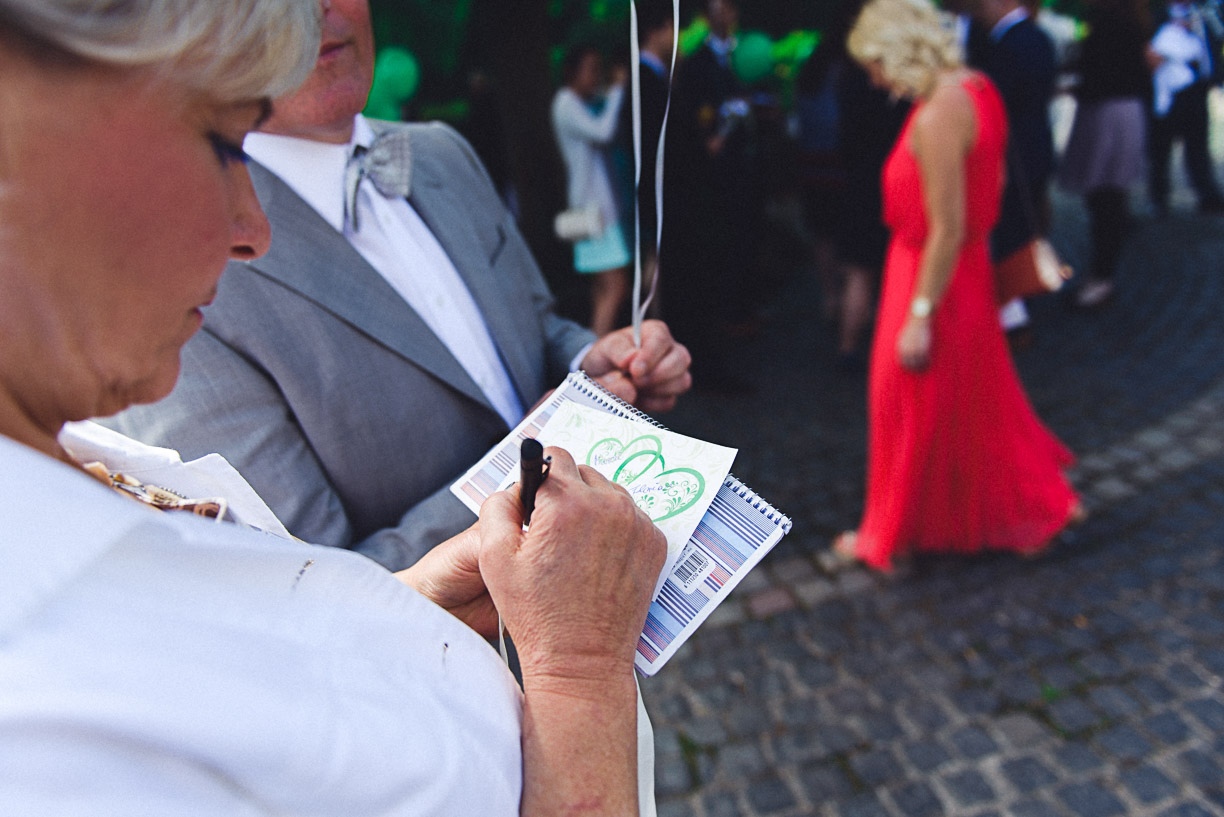 Bild zu Eine Männerhochzeit im Naafshäuschen in Lohmar