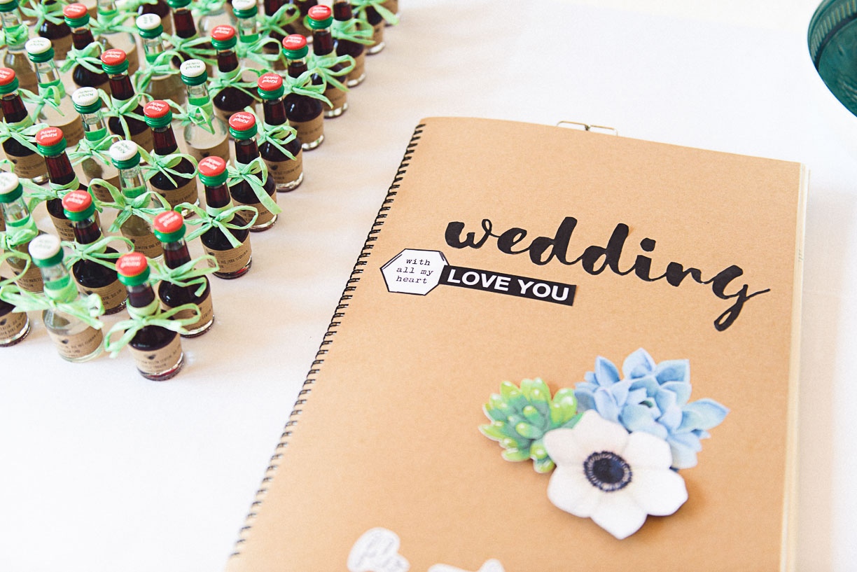 Bild zu Eine Männerhochzeit im Naafshäuschen in Lohmar