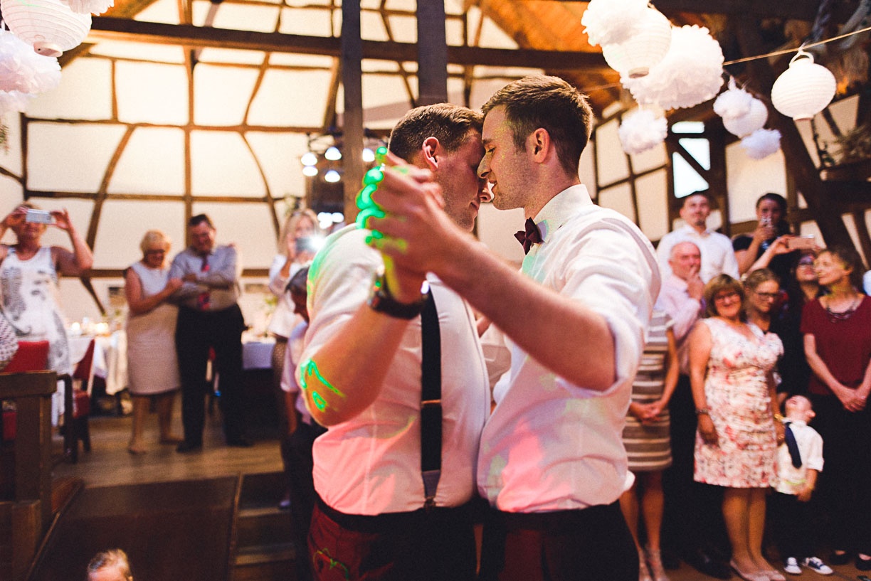Bild zu Eine Männerhochzeit im Naafshäuschen in Lohmar
