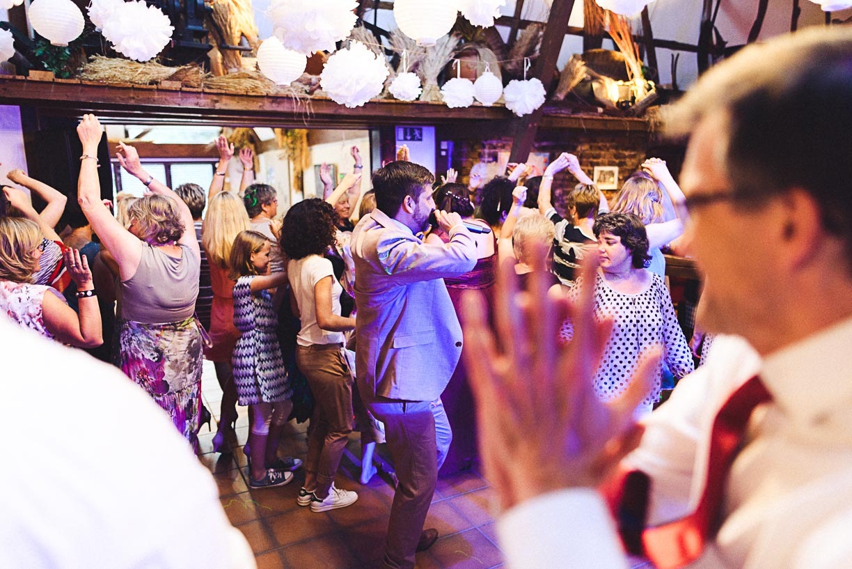 Bild zu Eine Männerhochzeit im Naafshäuschen in Lohmar