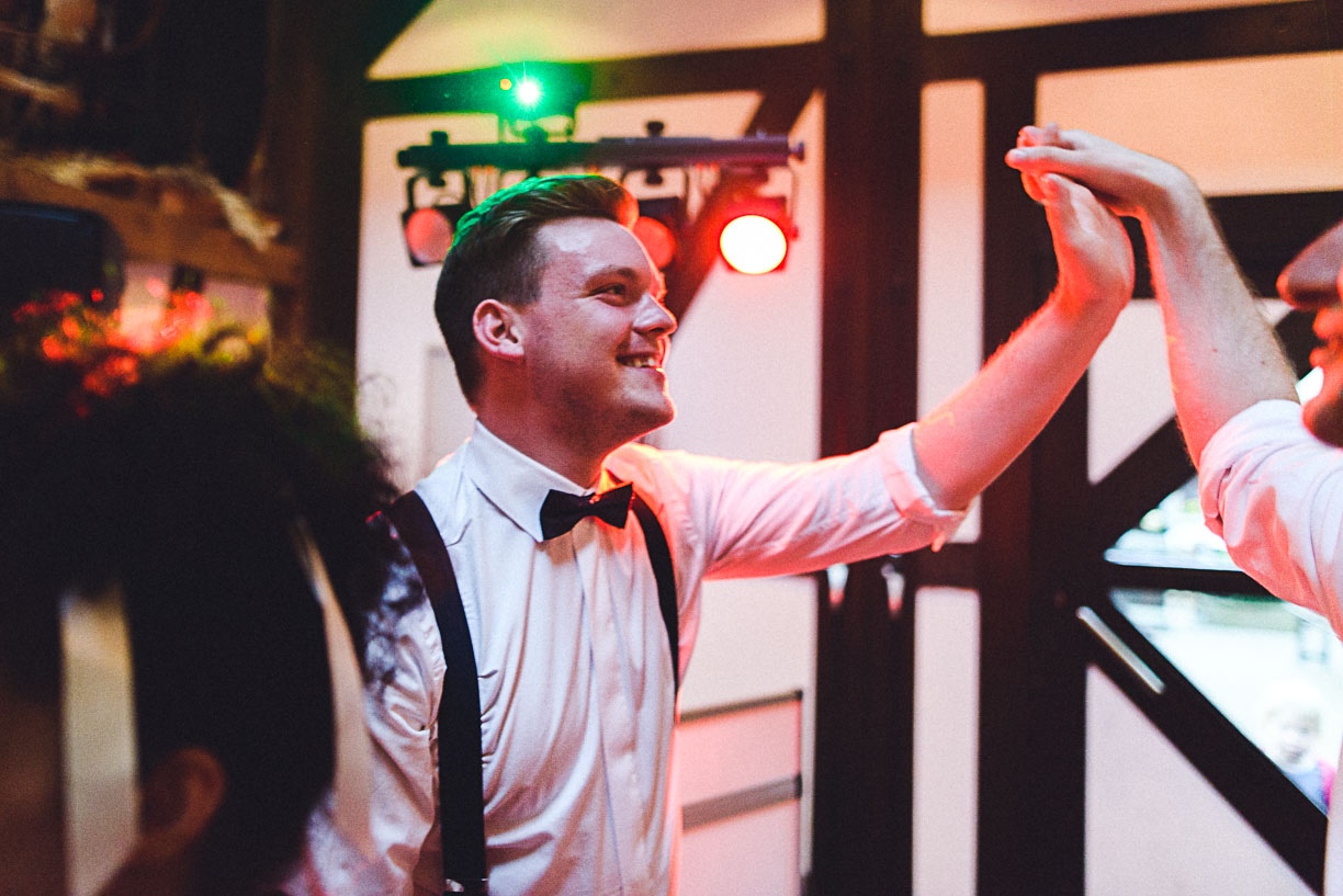 Bild zu Eine Männerhochzeit im Naafshäuschen in Lohmar