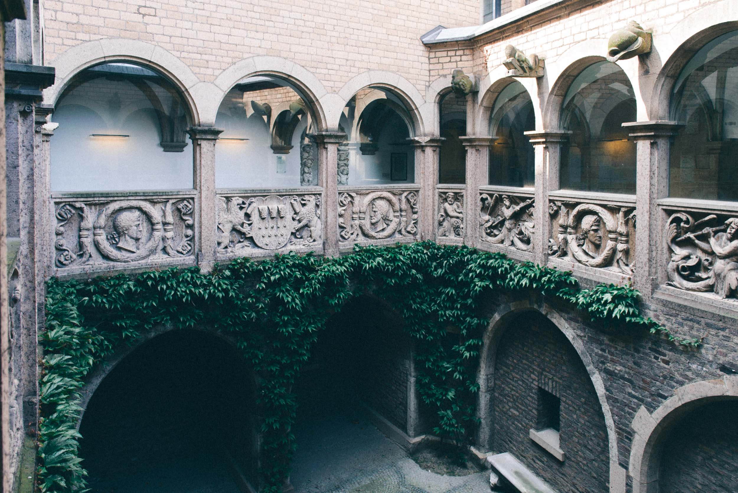 Bild zu Freie Trauung am Kölner Dom