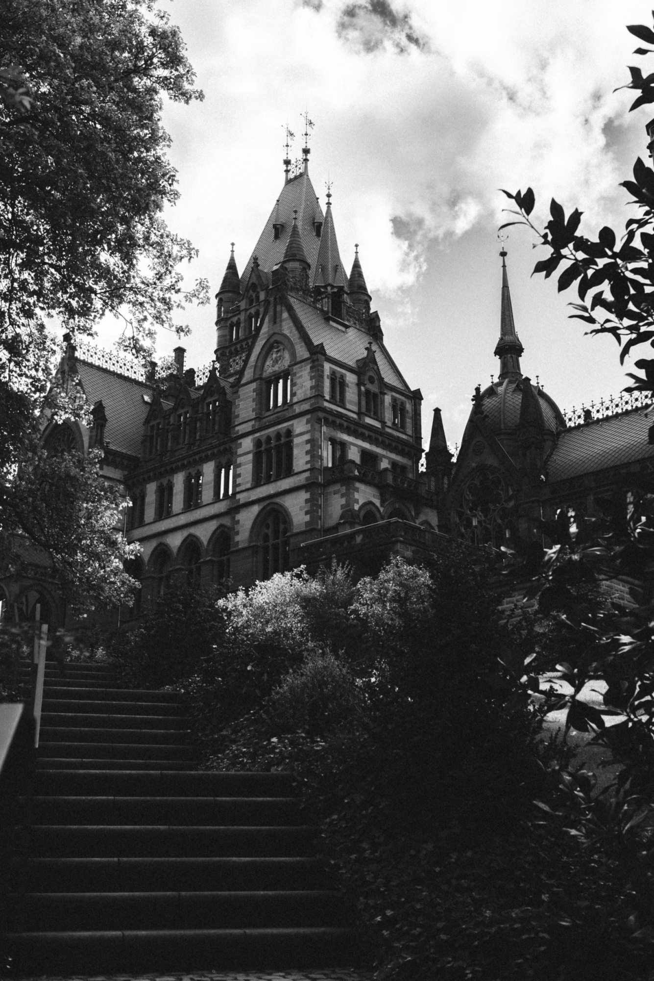 Bild zu Hochzeit auf Schloss Drachenburg in Königswinter